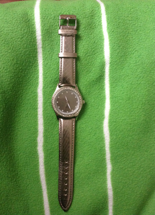 Avon saat