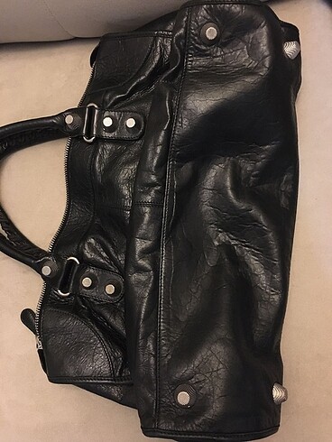 Beden Balenciaga marka çanta