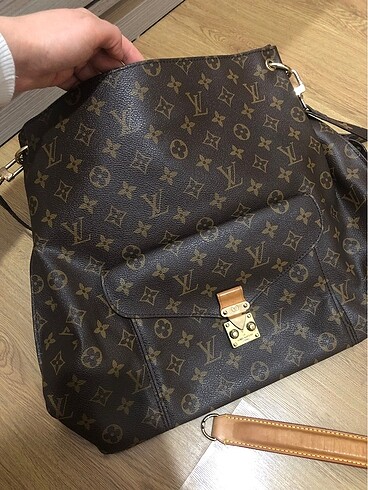 Orjinal Louis vuitton metis çanta