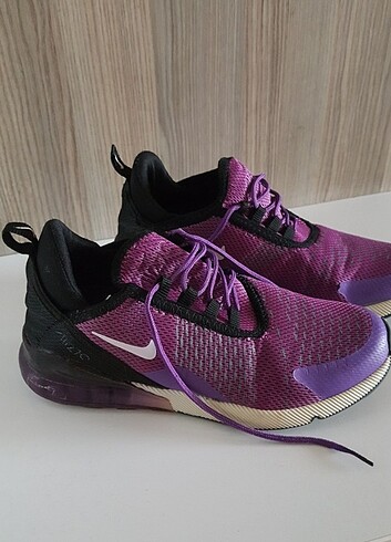 Nike spor ayakkabi