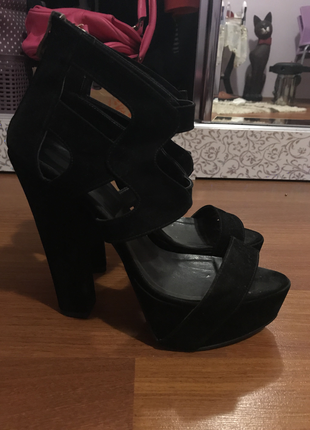 Diğer Siyah Süet 39 Numara 13Cm 