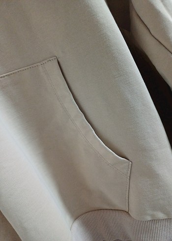 Kadın Beyaz Siyah Kapüşonlu Sweatshirt - Görsel 3