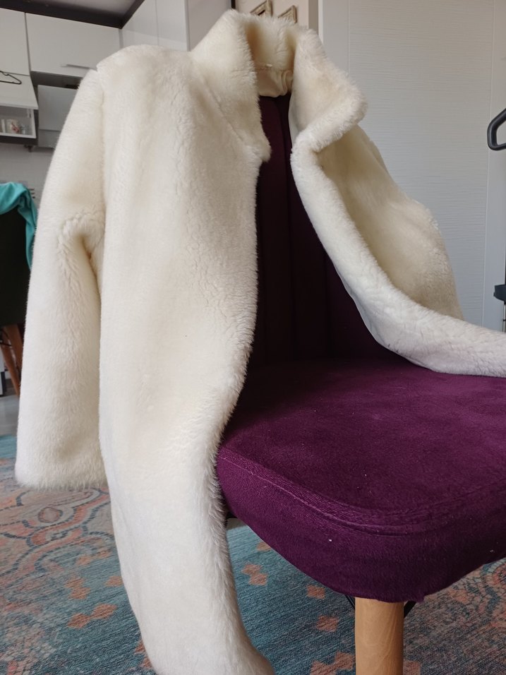 Beyaz Kürk Kadın Mont - Görsel 5