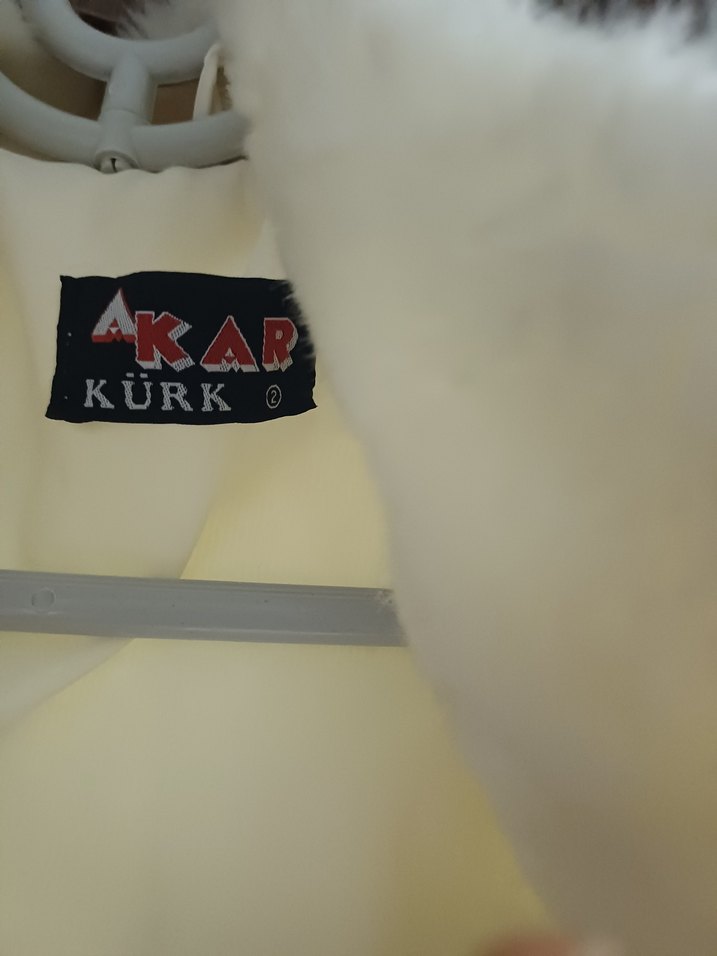 Beyaz Kürk Kadın Mont - Görsel 4