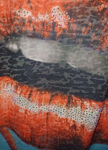 Parlak detaylı tişört  - Görsel 4