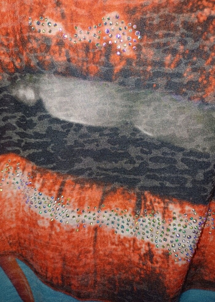 Parlak detaylı tişört  - Görsel 4