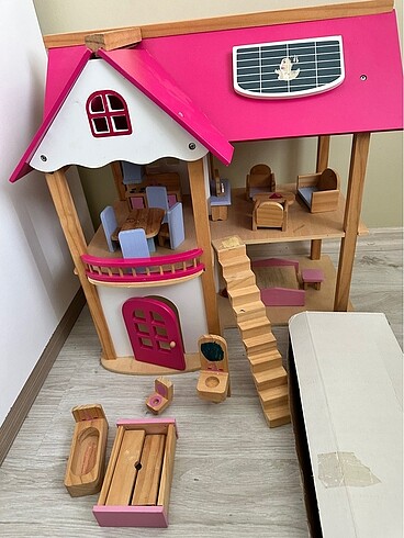 Beden Ahşap barbie evi
