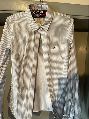 Hollister gomlek