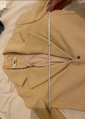 Bej Düğmeli Klasik Kaban - Görsel 5