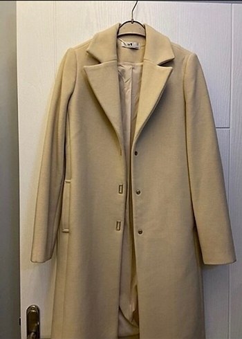 Bej Renk Düğmeli Kaban - Görsel 5
