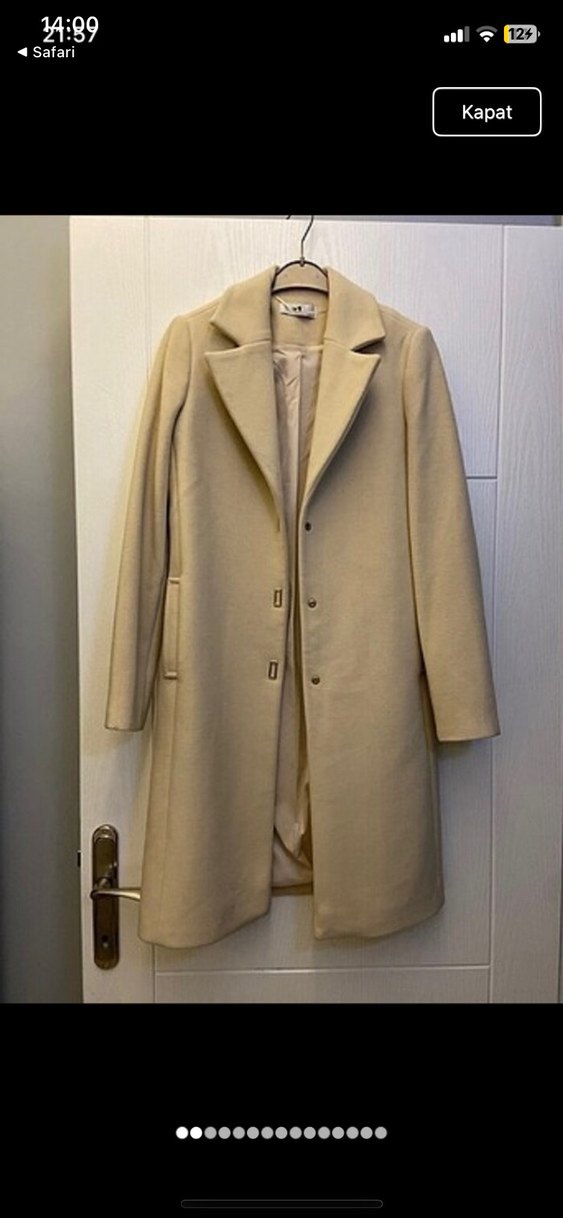 Bej Renk Düğmeli Kaban - Görsel 4