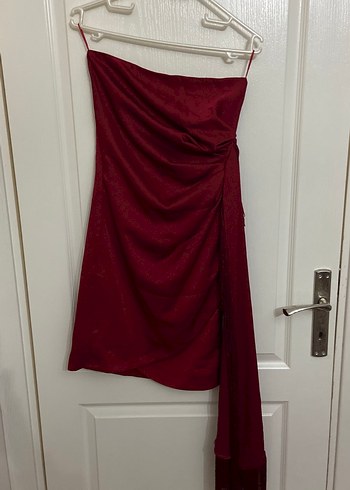Adil Işık kırmızı elbise etiketi yok fakat hiç kullanılmadı - Görsel 2