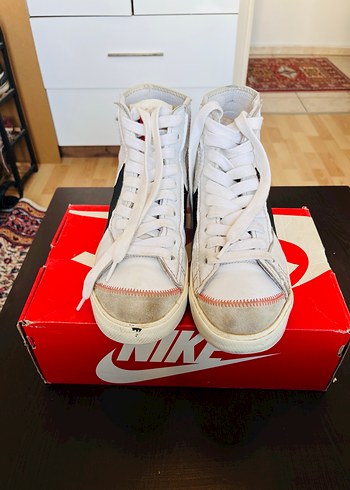 Nike Beyaz Kadın Spor Ayakkabı - Görsel 2