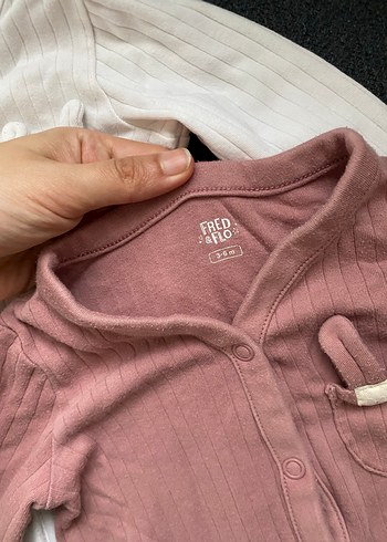 Düğmeli Pembe Bebek Hastane Tulumu - Görsel 3