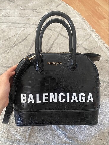 Diğer Balenciaga çanta