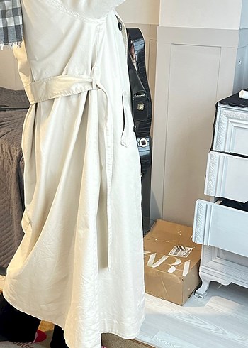 Bej Kuşaklı Uzun Kadın Trençkot - Görsel 4