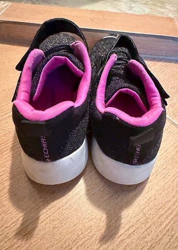 Kız Çocuk Siyah-Pembe Skechers Spor Ayakkabı - Görsel 4