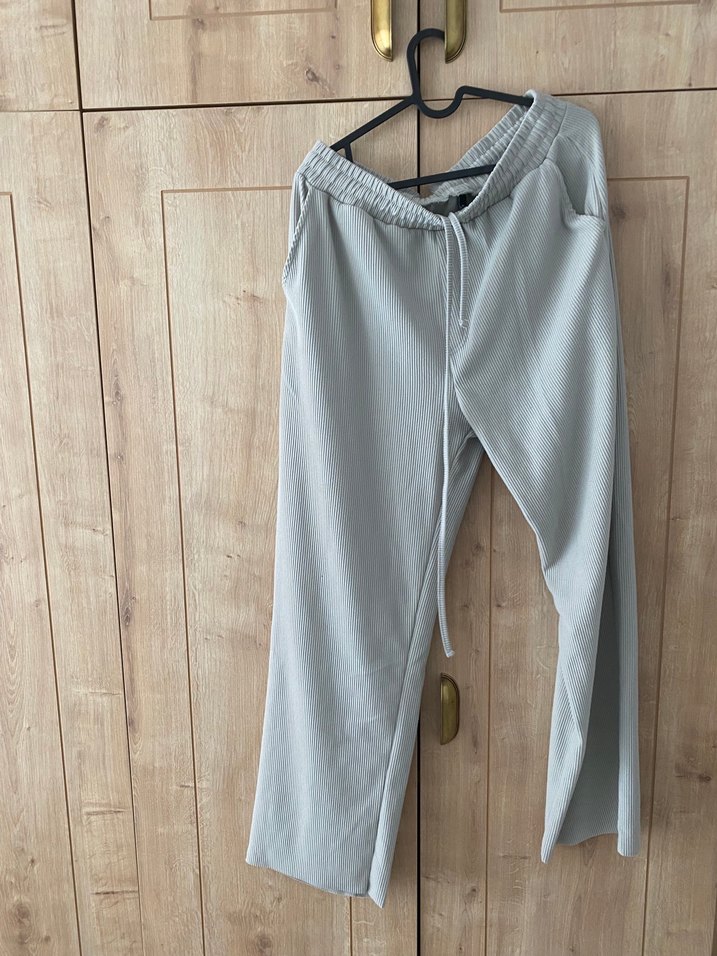 Gri Erkek  Takımı, Rahat Kesim, kısa Kollu - Görsel 5