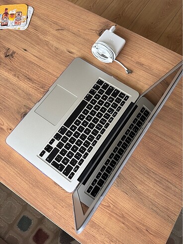  Beden Renk Macbook Air 2013 (Sıfır ayarında, çiziksiz, hatasız ve kutulu)
