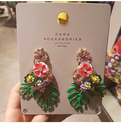 Zara yeşil yaprak küpe 