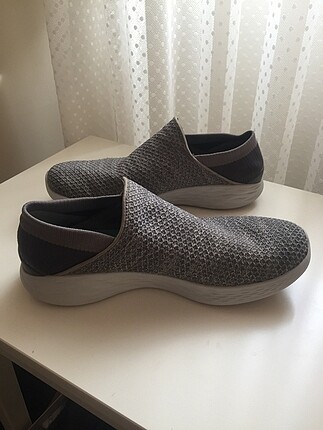 SKECHERS YÜRÜYÜŞ AYAKKABISI
