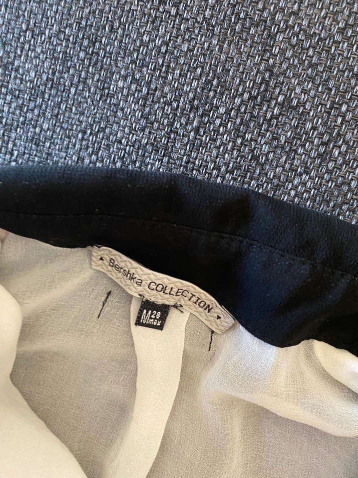 BERSHKA SİYAH BEYAZ ELBİSE - Görsel 3