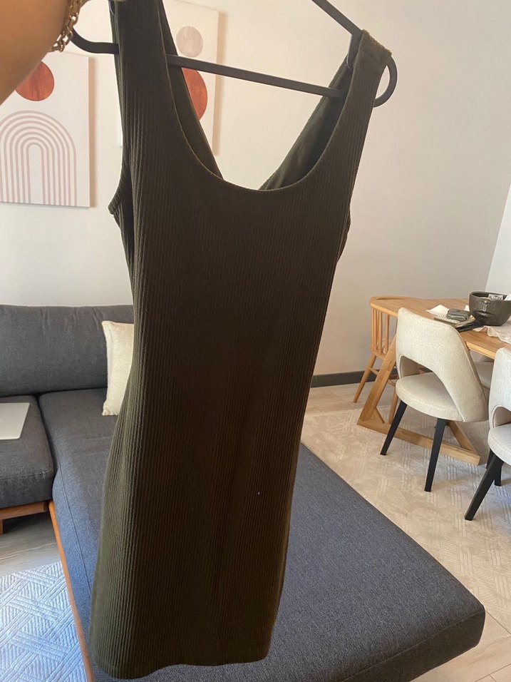 Mango sırt dekolteli elbise - Görsel 2