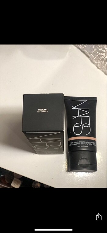 Nars Nars pure radiant tinted moisturizer