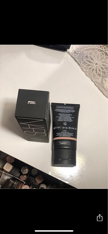 Beden Nars pure radiant tinted moisturizer