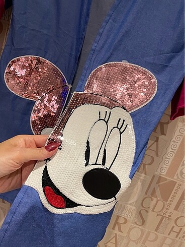 Zara Payetli Mickey mause gömlek