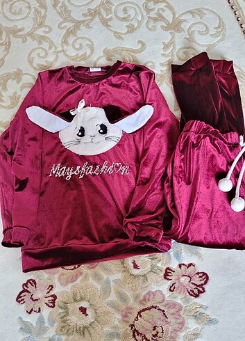 12-13 Yaş Beden Kadife pijama takımı