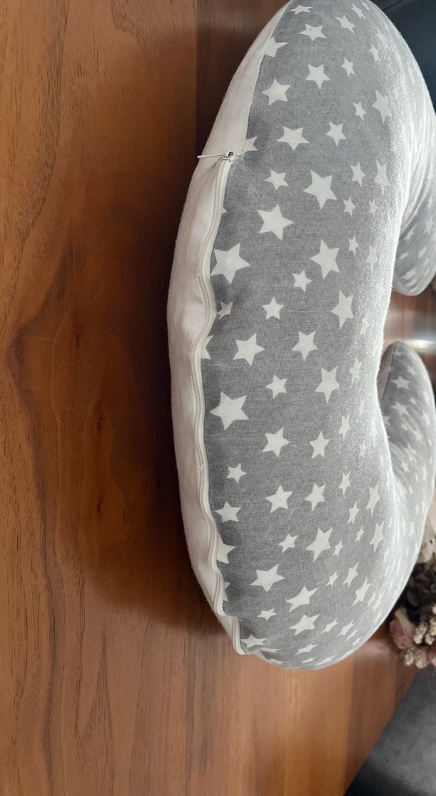 Gri Yıldız Desenli Emzirme ve Hamile Yastığı - Görsel 3