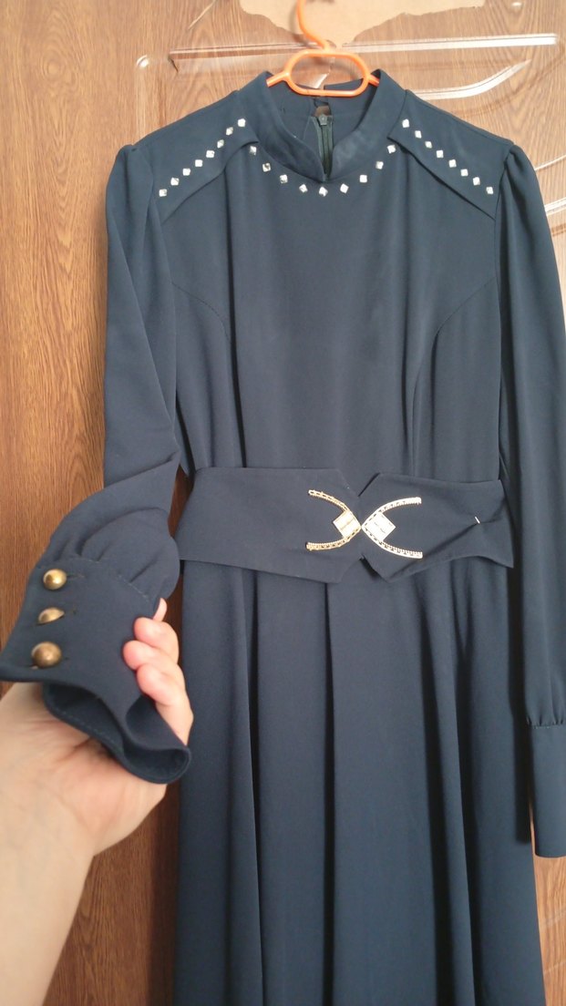 Kemer Detaylı Lacivert Uzun Kadın Elbise - Görsel 3