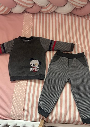 Nakışlı Triko Gri Bebek Erkek Takımı - Görsel 2