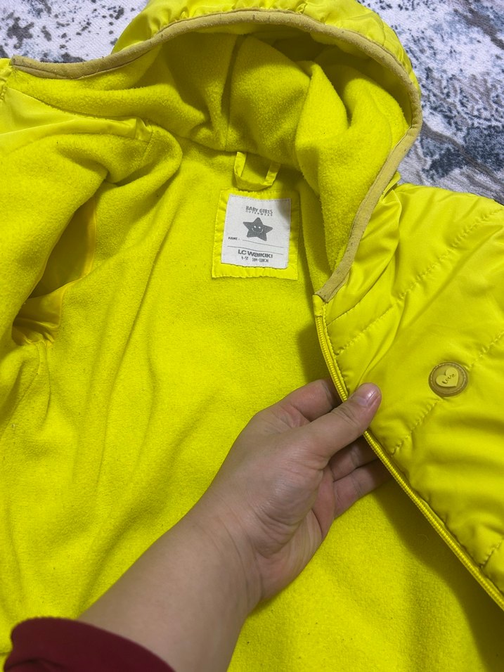 Kapüşonlu Sarı Erkek Çocuk Mont - Görsel 2