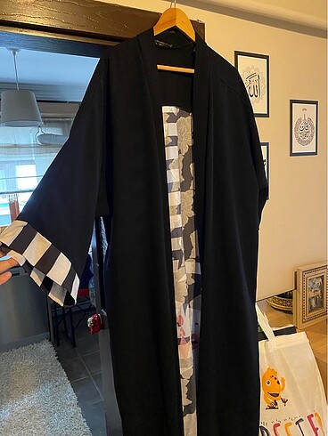 White and Beige White Corner Kimono