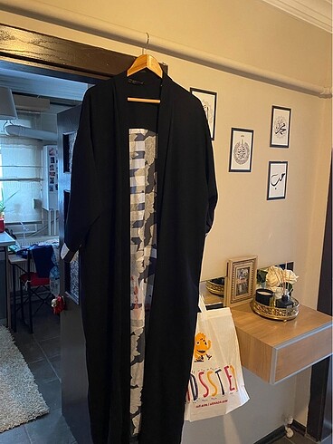 universal Beden White Corner Kimono