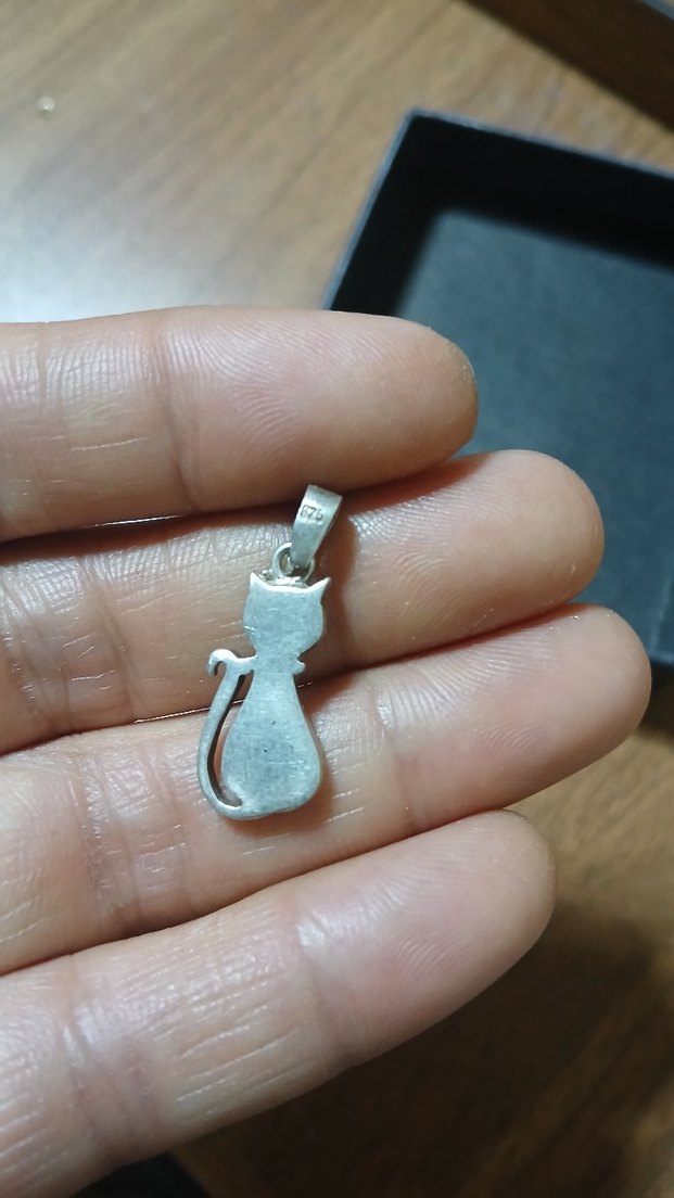 Renkli Payetli Kedi Figürlü Kolye Ucu - Görsel 2