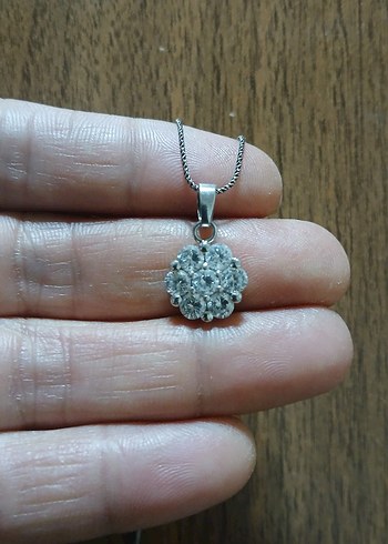 Zincir Detaylı Minimalist Kadın Kolye - Görsel 5