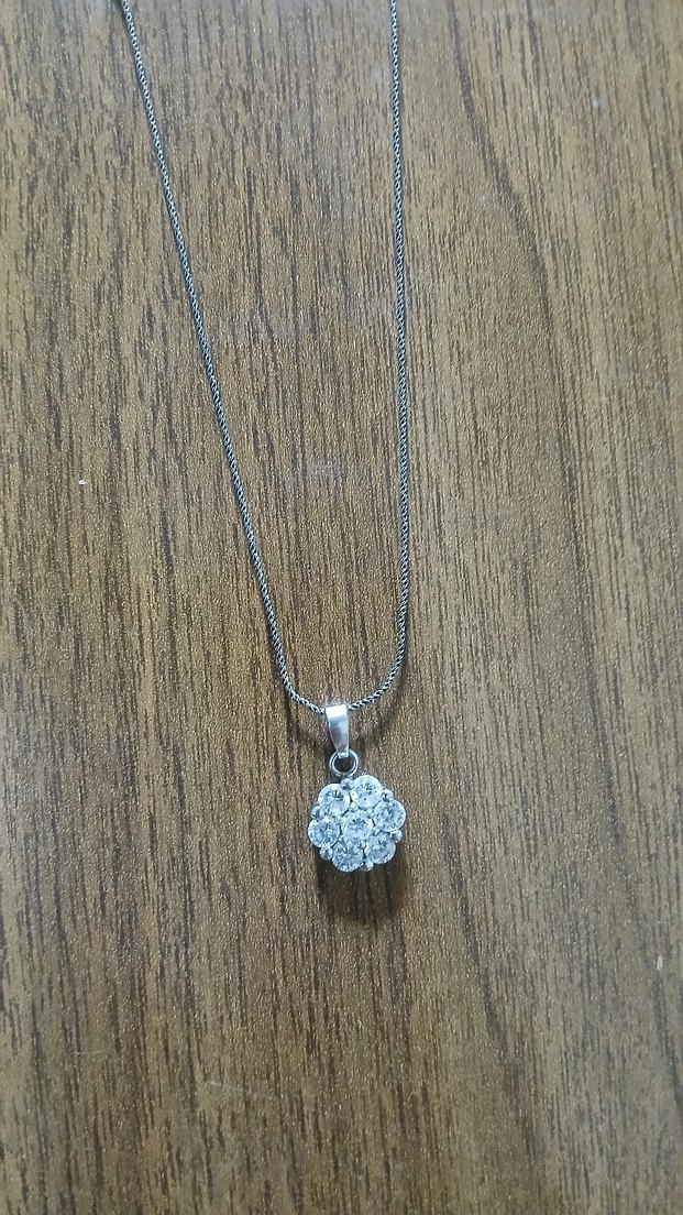 Zincir Detaylı Minimalist Kadın Kolye - Görsel 2