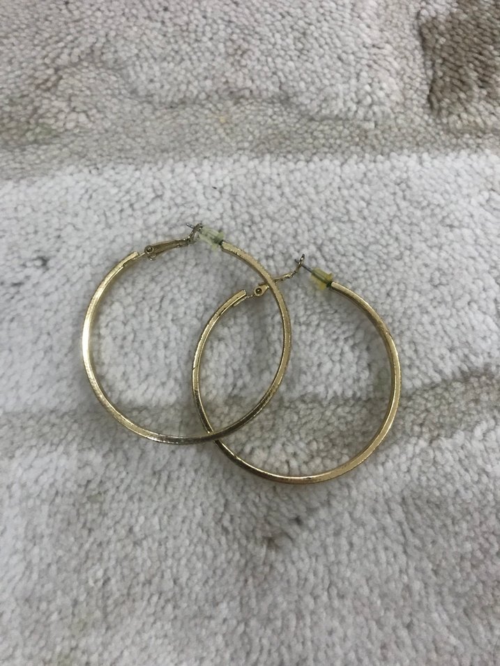 Altın Renk Midi Halka Küpe - Görsel 4