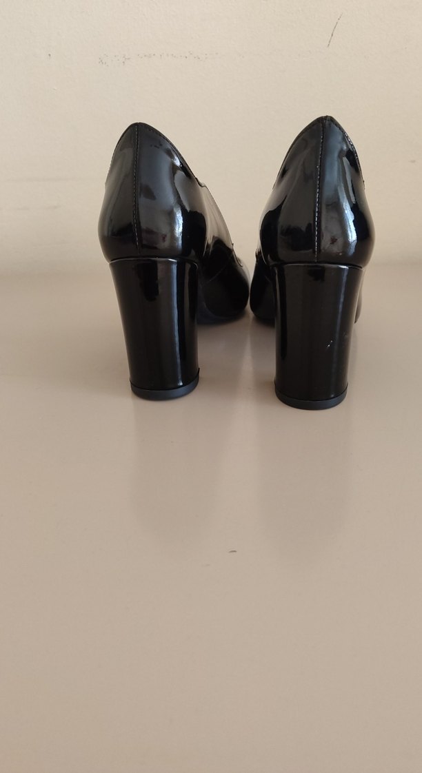 Siyah Rugan Stiletto Topuklu Kadın Ayakkabı - Görsel 4