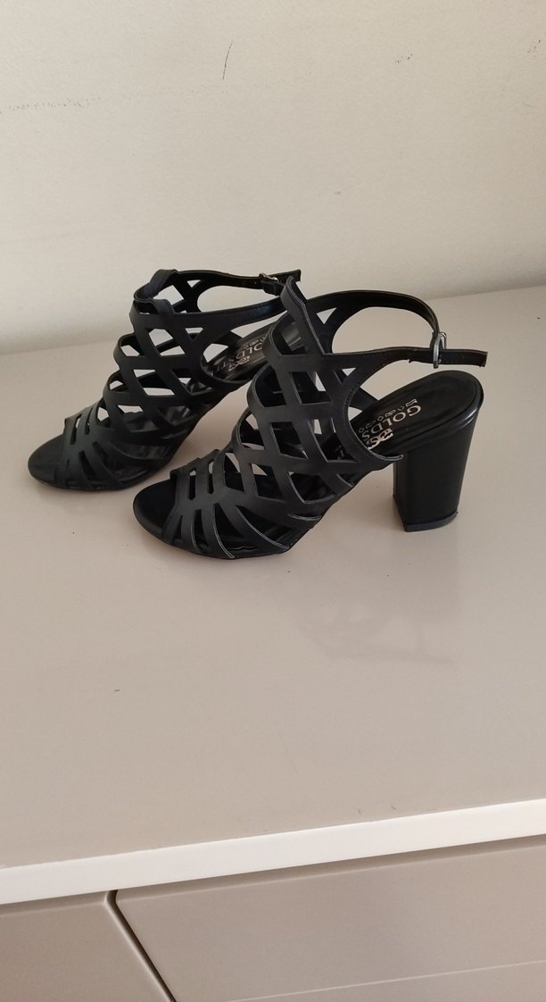 Siyah Kemerli Yılan Derisi Desenli Stiletto - Görsel 3