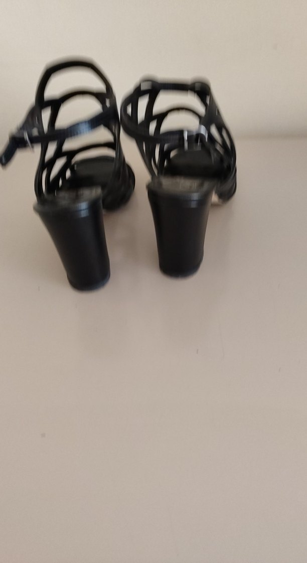 Siyah Kemerli Yılan Derisi Desenli Stiletto - Görsel 4