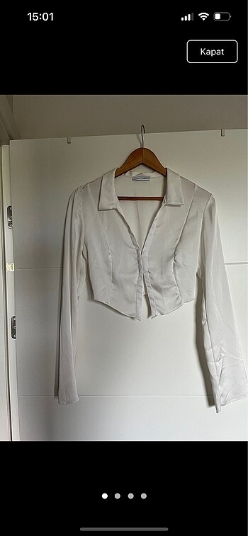 Bershka saten crop
