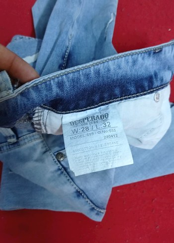 28 Beden mavi Renk Mavi Kadın Midi Boy Yırtık Denim Jean