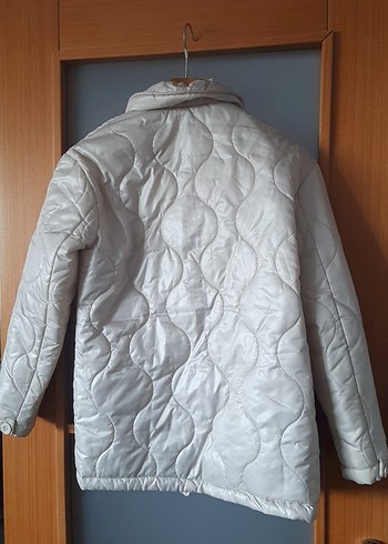 Düğmeli Beyaz Kadın yağmurluk - Görsel 2