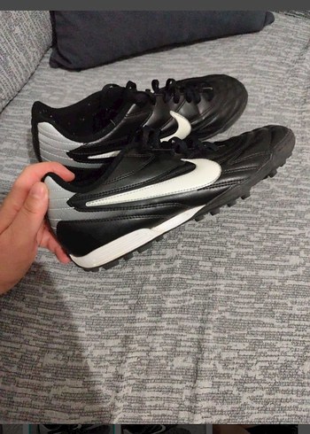 Nike Siyah Beyaz Cim Ayakkabi