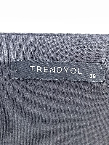 36 Beden siyah Renk Trendyol & Milla Bluz %70 İndirimli.