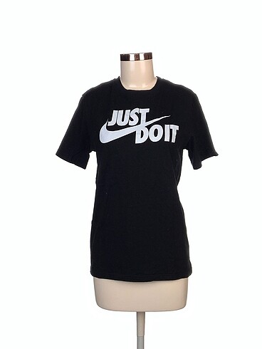 Nike T Shirt 70 İndirimli